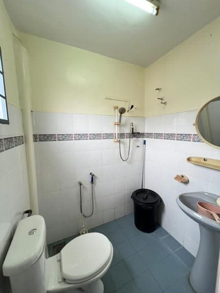 1.5-storey Terraced House for Sale in Kepong Baru (Kepong) - Coyee Wong - Bathroom - PropertyGuru.com.my