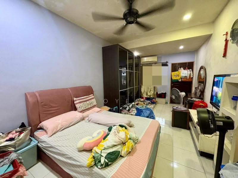 2-storey Terraced House for Sale in Taman Kepong (Kepong) - Coyee Wong - Bedroom - PropertyGuru.com.my