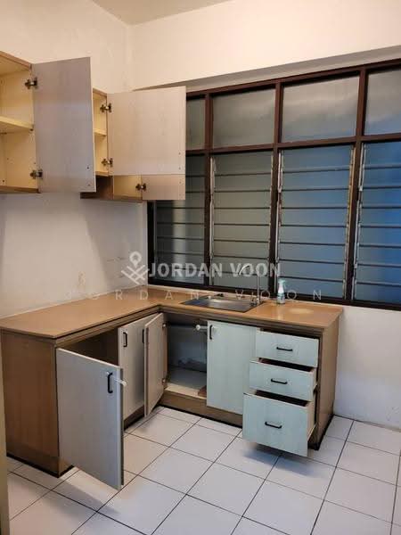 Pangsapuri untuk Dijual di Taman Jubilee Phase 5 - Jordan Voon - Kitchen - PropertyGuru.com.my