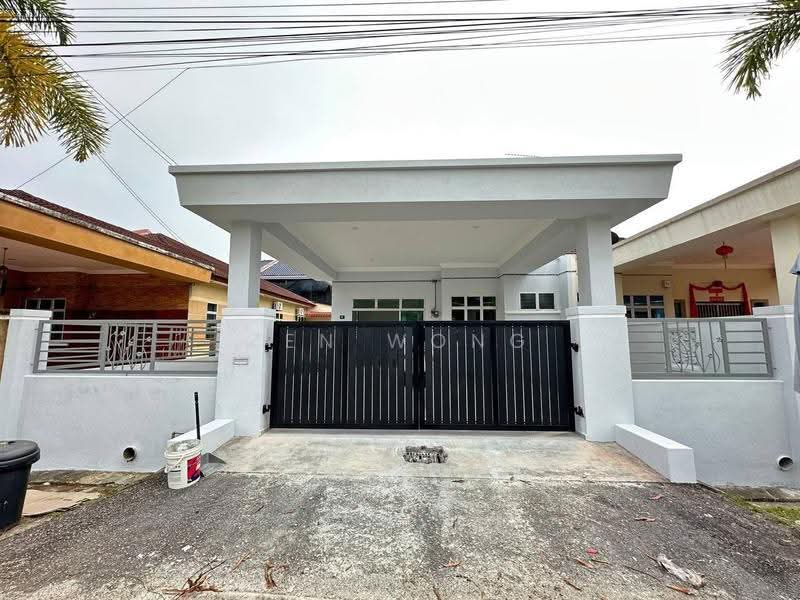 Semi-Detached House for Sale in Taman Sentang Jaya (Batu Pahat) - Zen Wong - Exterior - PropertyGuru.com.my