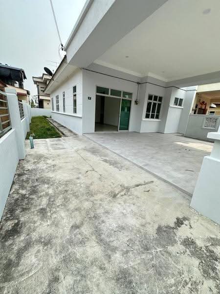 Semi-Detached House for Sale in Taman Sentang Jaya (Batu Pahat) - Zen Wong - Exterior - PropertyGuru.com.my