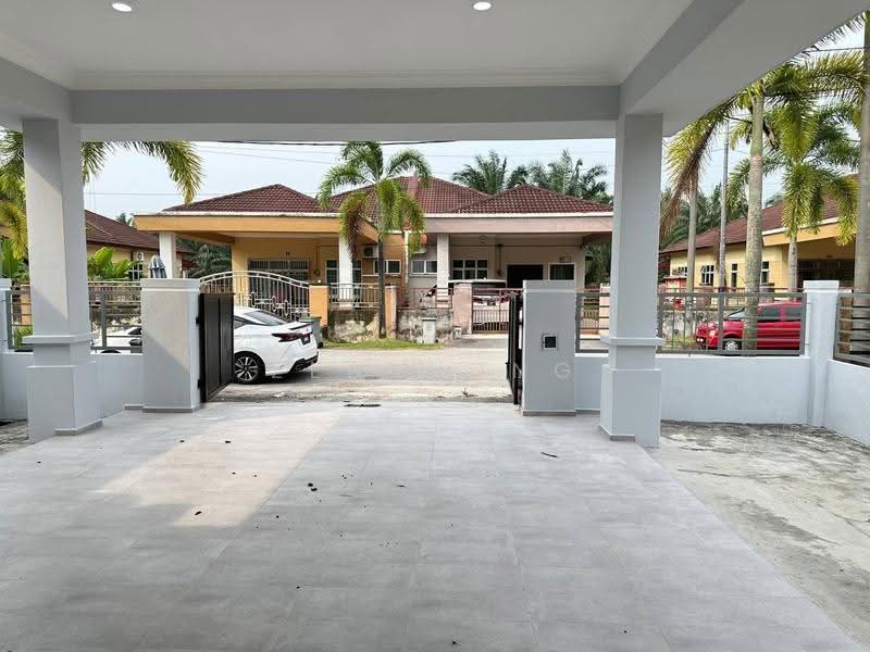 Semi-Detached House for Sale in Taman Sentang Jaya (Batu Pahat) - Zen Wong - Exterior - PropertyGuru.com.my