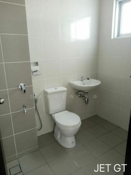 2-storey Terraced House for Sale in Bukit Raja (Selangor) - Darren Ng - Bathroom - PropertyGuru.com.my