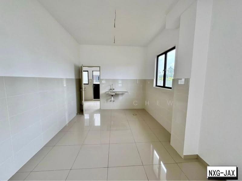 2-storey Terraced House for Sale in Setia Utama (Setia Alam) - Jennie Chew - Kitchen - PropertyGuru.com.my
