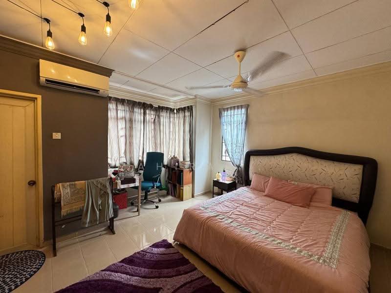 2-storey Terraced House for Sale in Bandar Seri Putra (Bangi) - Mahirah . - Bedroom - PropertyGuru.com.my