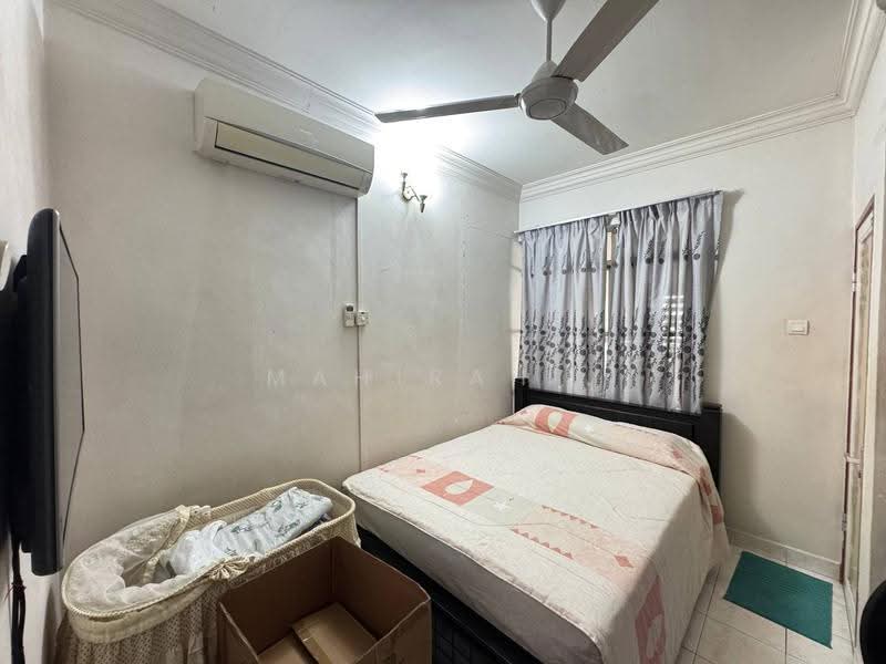 2-storey Terraced House for Sale in Bandar Seri Putra (Bangi) - Mahirah . - Bedroom - PropertyGuru.com.my