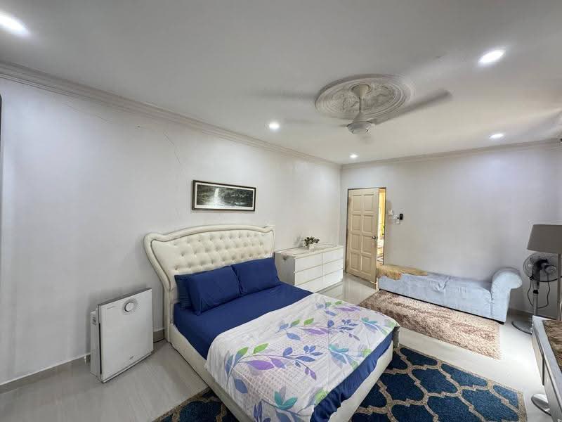 2-storey Terraced House for Sale in Bandar Seri Putra (Bangi) - Mahirah . - Bedroom - PropertyGuru.com.my