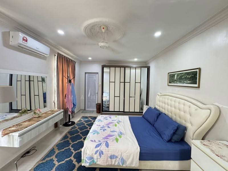 2-storey Terraced House for Sale in Bandar Seri Putra (Bangi) - Mahirah . - Bedroom - PropertyGuru.com.my