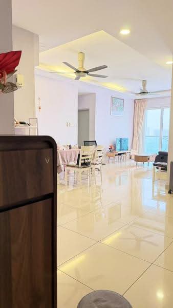 Kediaman Servis untuk Dijual di Seasons Amara Larkin - Vernice Wong - Living Room - PropertyGuru.com.my