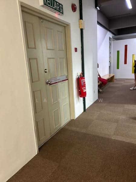 Kedai / Pejabat untuk Dijual di Kampung Sungai Kayu Ara (Petaling Jaya) - Elaine Kow - Corridor - PropertyGuru.com.my