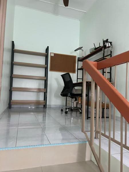 2-storey Terraced House for Rent in Taman Bukit Subang (Shah Alam) - Jessica Hoe - Study - PropertyGuru.com.my