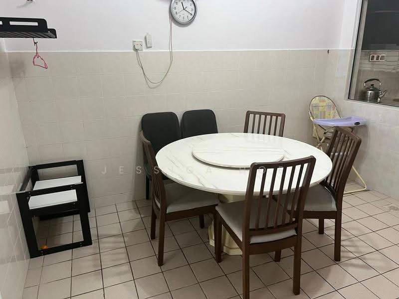 2-storey Terraced House for Rent in Taman Bukit Subang (Shah Alam) - Jessica Hoe - Dining Room - PropertyGuru.com.my