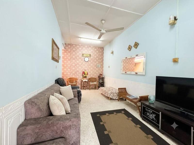 Rumah Teres 1-Tingkat untuk Dijual di Taman Maju (Jasin) - ALHAFIZ AZIS - Living Room - PropertyGuru.com.my