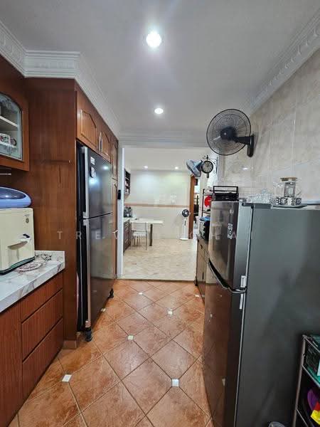 2-storey Terraced House for Sale in Bandar Kinrara Seksyen 5 (Bandar Kinrara) - Trevor Chai - Kitchen - PropertyGuru.com.my