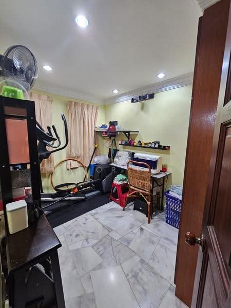 2-storey Terraced House for Sale in Bandar Kinrara Seksyen 5 (Bandar Kinrara) - Trevor Chai - Gym - PropertyGuru.com.my