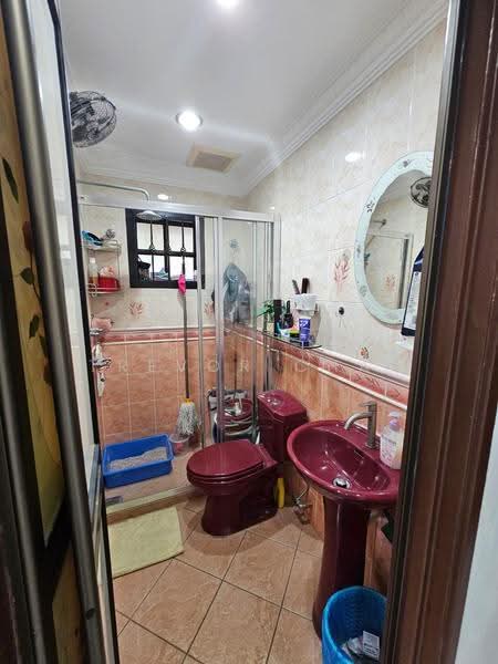 2-storey Terraced House for Sale in Bandar Kinrara Seksyen 5 (Bandar Kinrara) - Trevor Chai - Bathroom - PropertyGuru.com.my