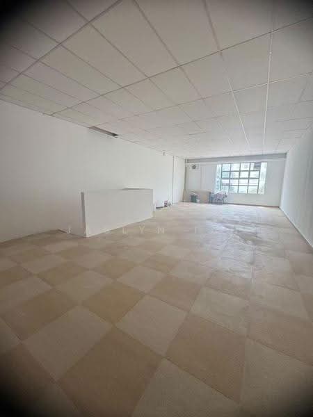 Shop for Rent in Taman Daya (Johor Bahru) - Jaslyn Tan - Interior - PropertyGuru.com.my