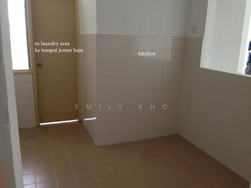 Pangsapuri untuk Dijual di Andorra Apartment - Emily Kho - Kitchen - PropertyGuru.com.my