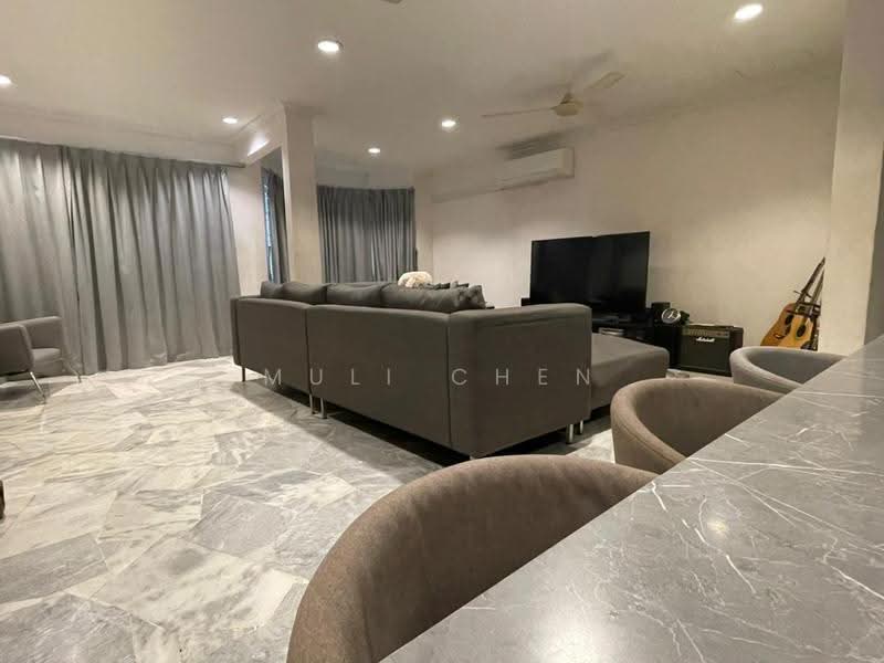 2-storey Terraced House for Sale in BANDAR PUCHONG JAYA (Puchong) - Muli Chen - Living Room - PropertyGuru.com.my