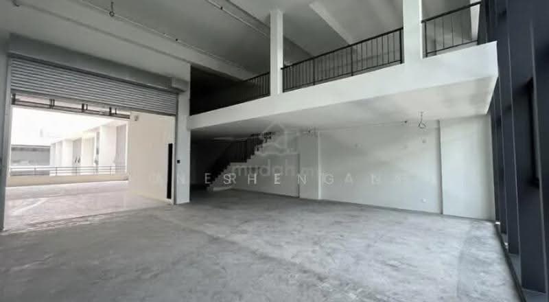 Warehouse for Rent in Taman Sains Selangor (Kota Damansara) - Soon Sheng Law - Interior - PropertyGuru.com.my