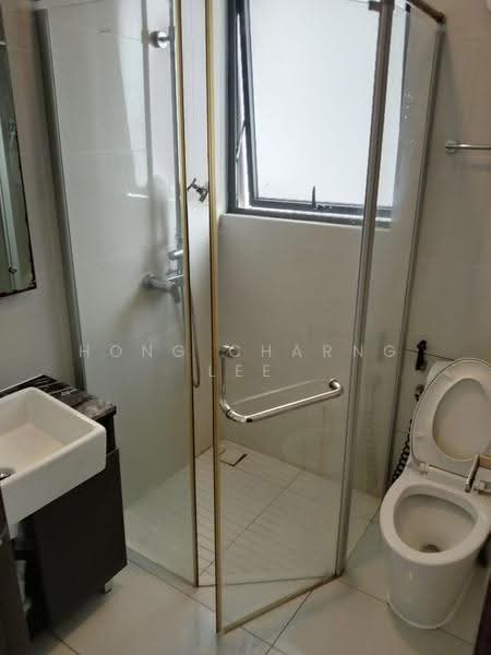 Condominium for Rent at Kings Bay @ Country Garden Danga Bay - Hong Charng Lee - Bathroom - PropertyGuru.com.my