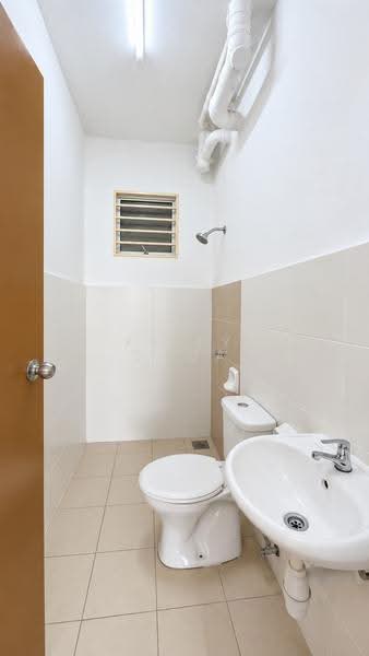 Apartment for Sale at Azaria - Kelly Chua - Bathroom - PropertyGuru.com.my