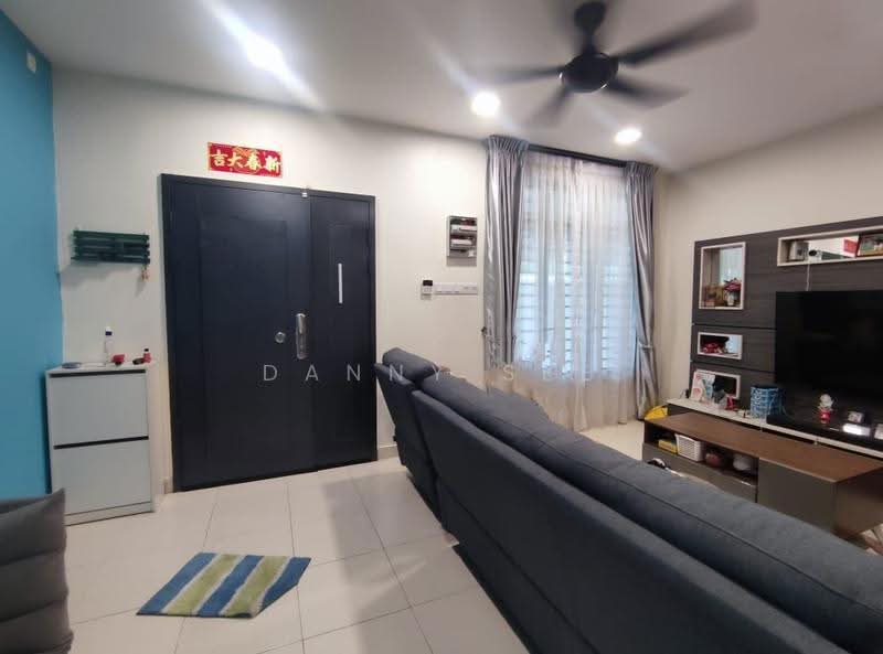 Rumah Teres 2.5-Tingkat untuk Dijual di Taman Scientex Senai (Senai) - Danny See - Living Room - PropertyGuru.com.my