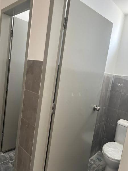 Shop for Rent in Bandar Tasik Kesuma (Beranang) - Jia Le - Bathroom - PropertyGuru.com.my
