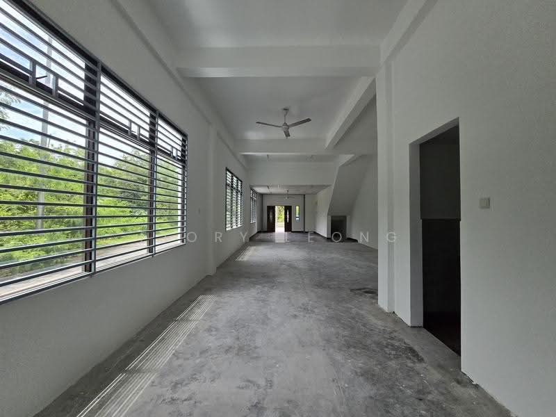 Shop for Rent in Sepang (Selangor) - Flory Leong - Interior - PropertyGuru.com.my