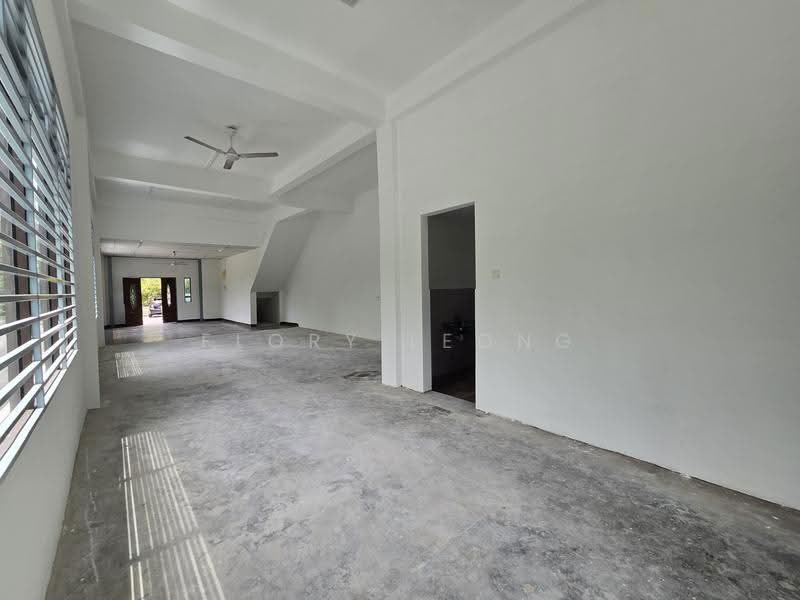 Shop for Rent in Sepang (Selangor) - Flory Leong - Interior - PropertyGuru.com.my