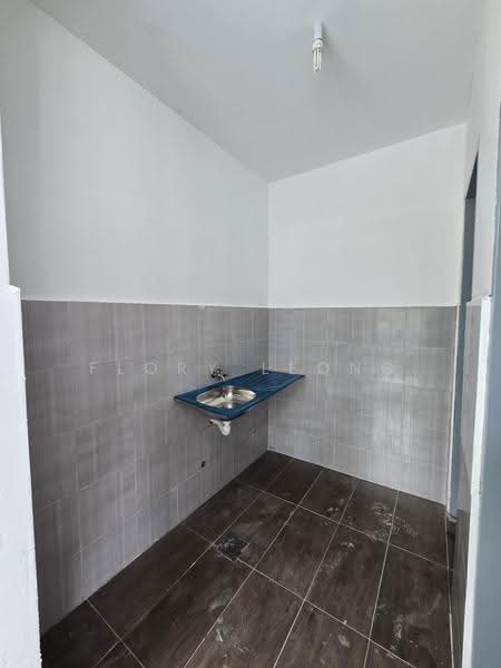 Shop for Rent in Sepang (Selangor) - Flory Leong - Kitchen - PropertyGuru.com.my
