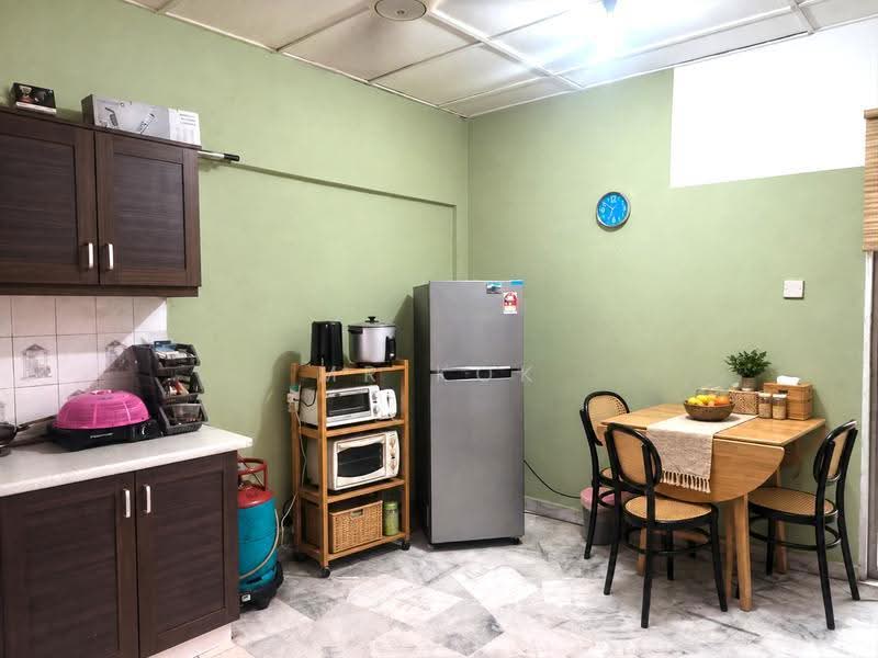 Pangsapuri untuk Dijual di Makmur Apartment - Mr Kok - Kitchen - PropertyGuru.com.my
