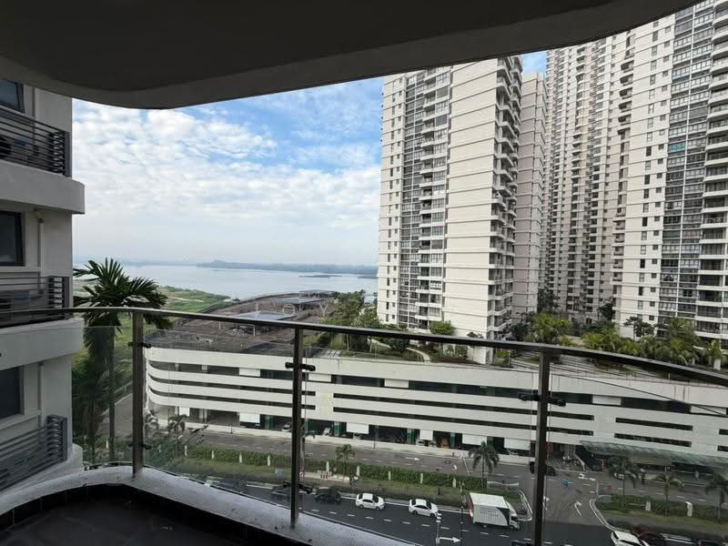Condominium for Sale at Bay Point @ Country Garden Danga Bay - Joy Min - Balcony - PropertyGuru.com.my