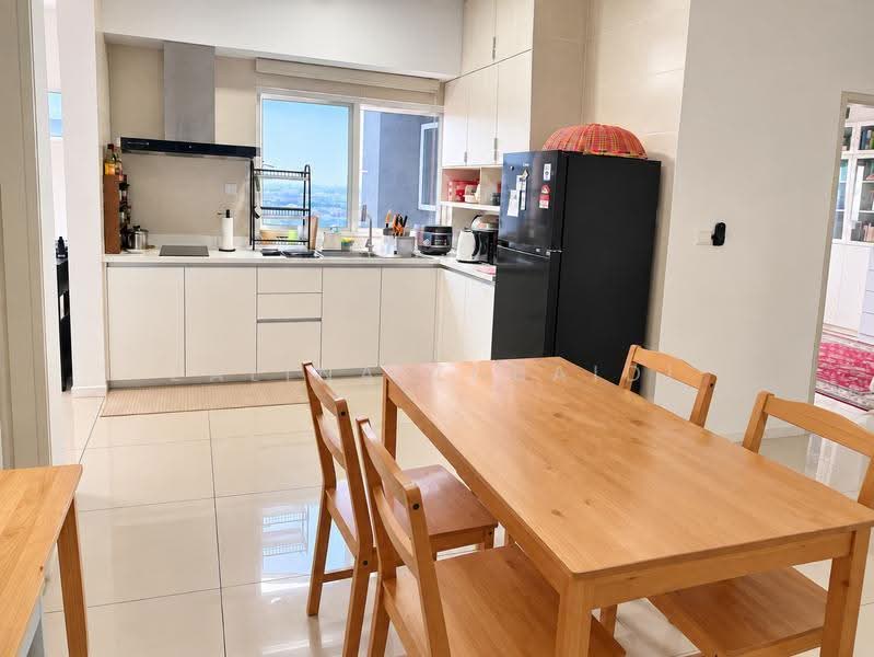 Kediaman Servis untuk Dijual di Nadayu 801 - Zalina Zubaidi - Kitchen - PropertyGuru.com.my