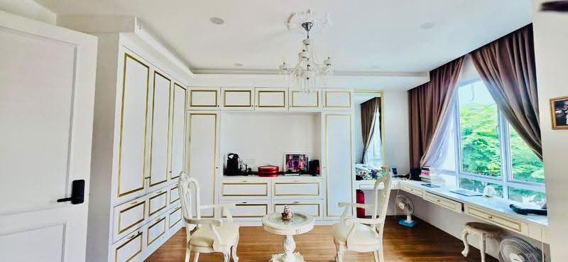 Rumah Berkembar untuk Dijual di Senibong (Permas Jaya) - Sharon Ng - Study - PropertyGuru.com.my