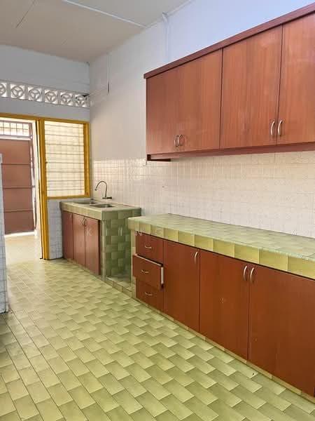1.5-storey Terraced House for Sale in Kepong (Kuala Lumpur) - Kiing TW - Kitchen - PropertyGuru.com.my