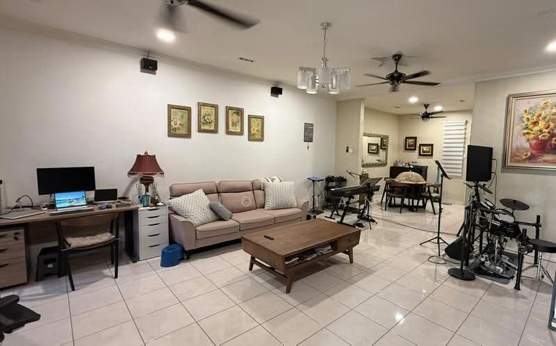 Terraced House for Sale in Kota Kemuning (Shah Alam) - Chloe Tan - Living Room - PropertyGuru.com.my