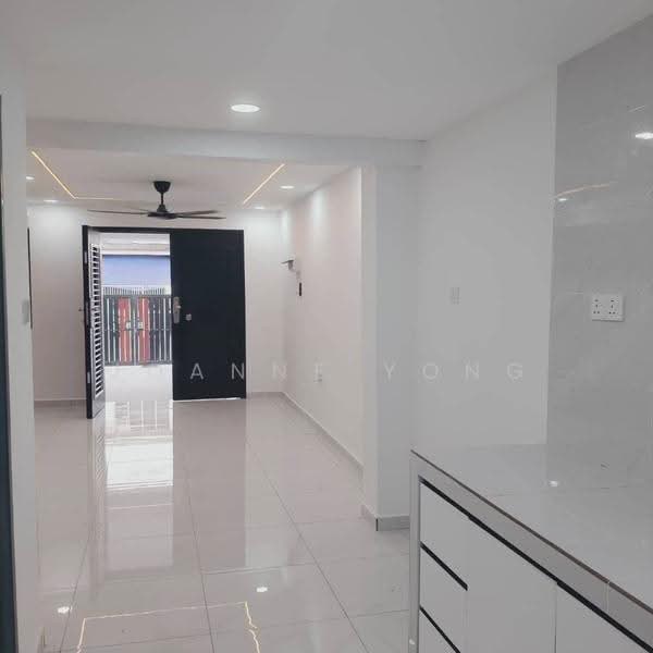 Rumah Teres 2-Tingkat untuk Dijual di Johor Bahru (Johor) - Joanne Yong - Living Room - PropertyGuru.com.my