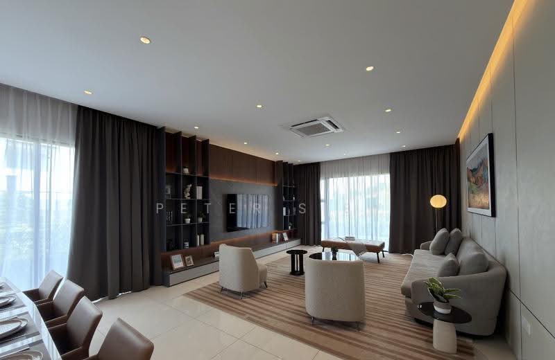 Semi-Detached House for Sale in Leisure Farm (Gelang Patah) - Peter Siew - Living Room - PropertyGuru.com.my