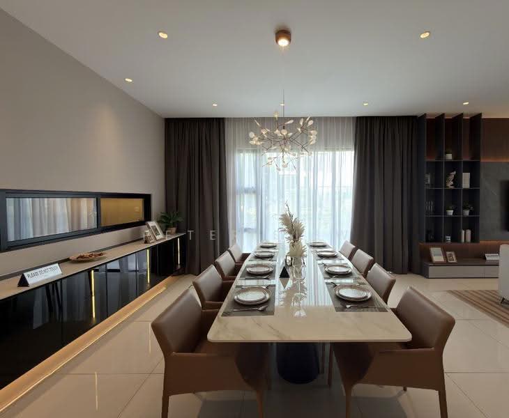 Semi-Detached House for Sale in Leisure Farm (Gelang Patah) - Peter Siew - Dining Room - PropertyGuru.com.my