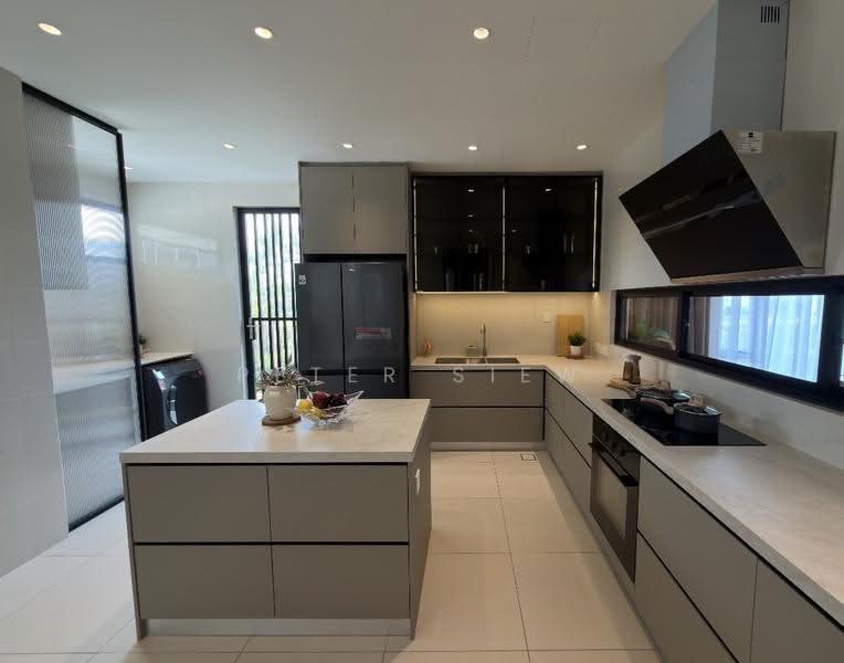 Semi-Detached House for Sale in Leisure Farm (Gelang Patah) - Peter Siew - Kitchen - PropertyGuru.com.my