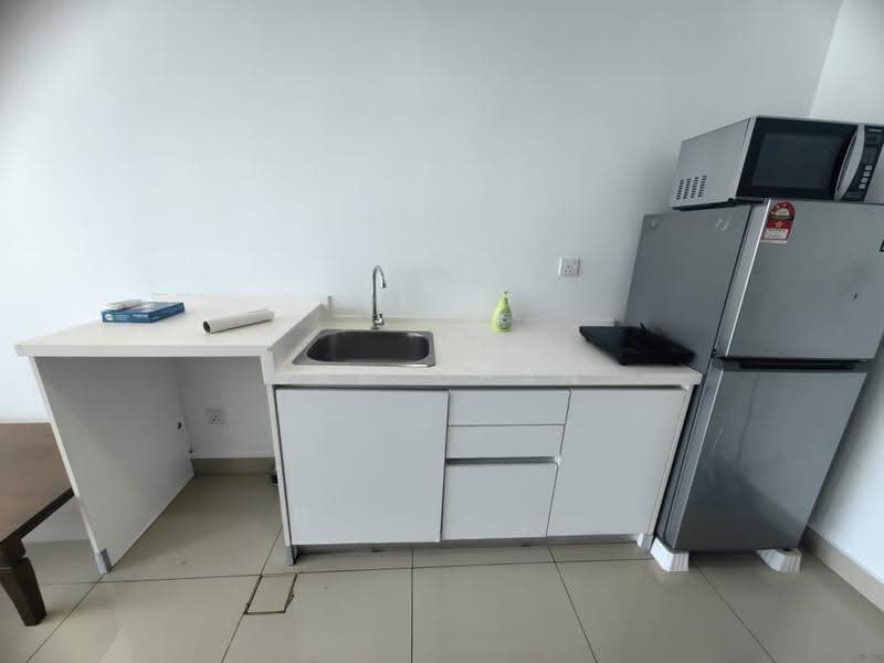 Kediaman Servis untuk Disewa di Trefoil @ Setia City - Sam Chan - Kitchen - PropertyGuru.com.my