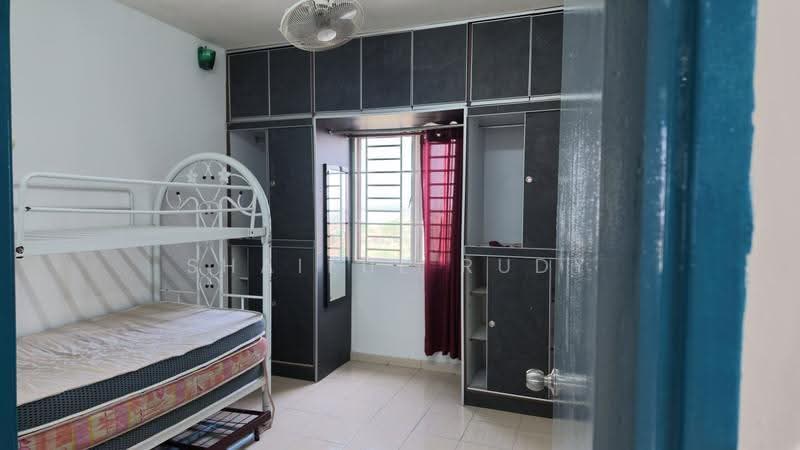 Pangsapuri untuk Disewa di Laguna Biru - Shaiful Rudy - Bedroom - PropertyGuru.com.my