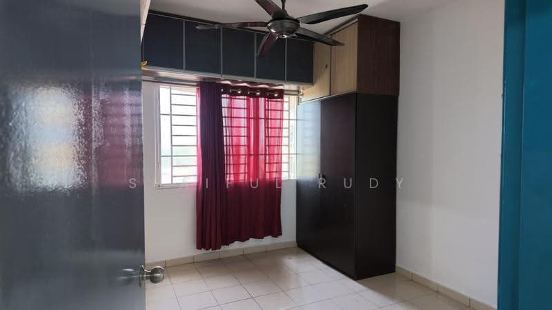 Pangsapuri untuk Disewa di Laguna Biru - Shaiful Rudy - Bedroom - PropertyGuru.com.my