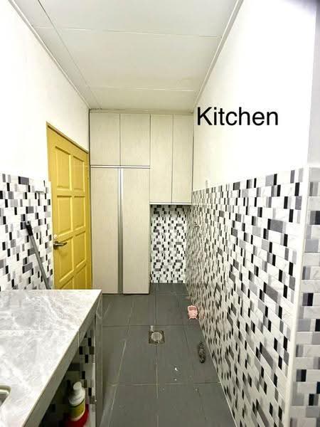 1-storey Terraced House for Rent in Bandar Kinrara Seksyen 3 (Bandar Kinrara) - Ng Hon Keong - Kitchen - PropertyGuru.com.my