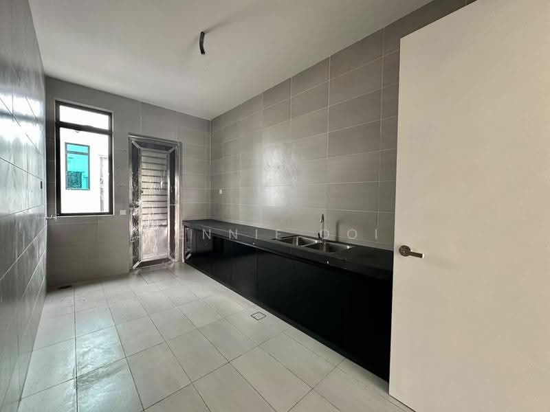 2-storey Terraced House for Sale in Masai (Johor) - Jennie Ooi - Kitchen - PropertyGuru.com.my