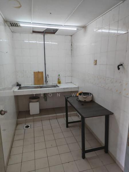 Kedai / Pejabat untuk Disewa di Cheras (Kuala Lumpur) - Tron Wan - Kitchen - PropertyGuru.com.my
