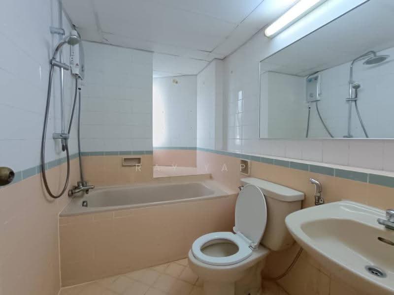 Kondominium untuk Disewa di Scotland Park - Ray Yap - Bathroom - PropertyGuru.com.my