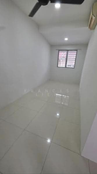 2-storey Terraced House for Sale in Bandar Putra Permai (Seri Kembangan) - Frances Liew - Interior - PropertyGuru.com.my