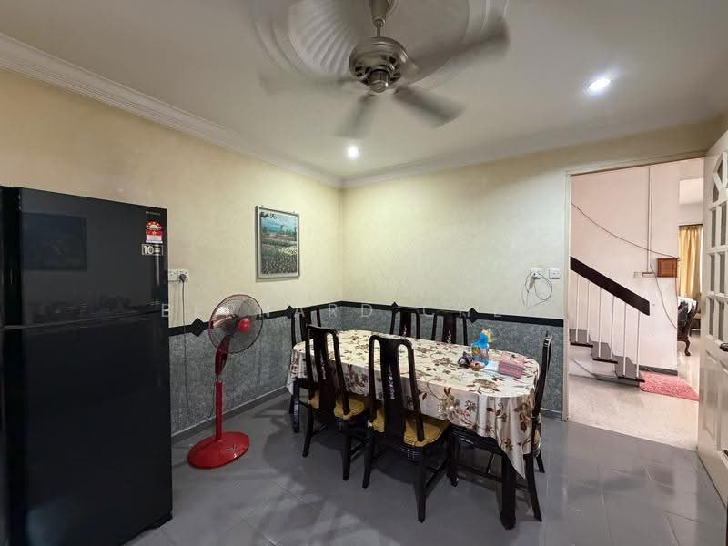 Semi-Detached House for Sale in Gelugor (Penang) - Bernard Chew - Dining Room - PropertyGuru.com.my